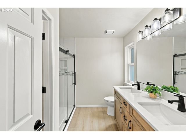 14022 Sw CHEHALEM Ct, Portland, OR 97223