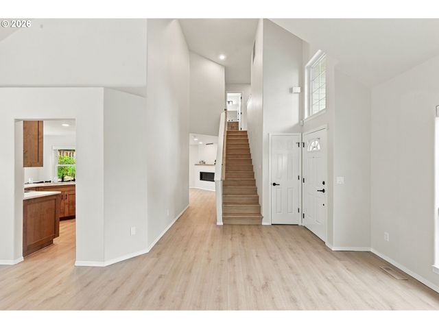 14022 Sw CHEHALEM Ct, Portland, OR 97223