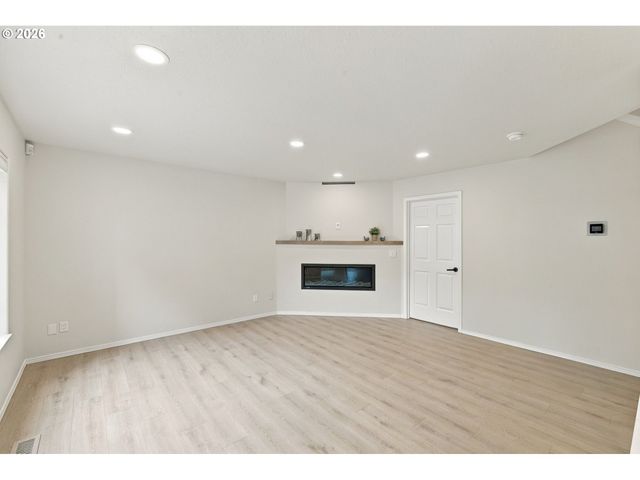 14022 Sw CHEHALEM Ct, Portland, OR 97223