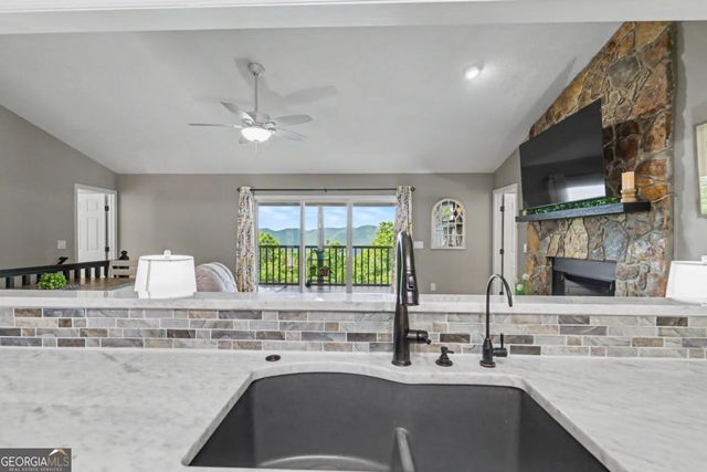 1157 Summit Way 131, Blairsville, GA 30512