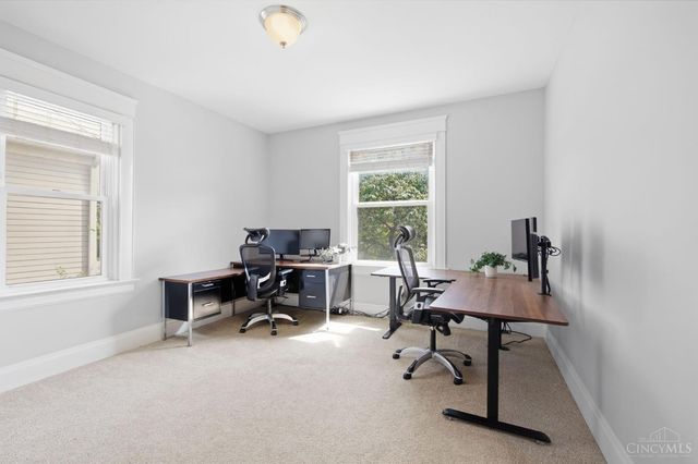 2830 Madison Road, Cincinnati, OH 45209