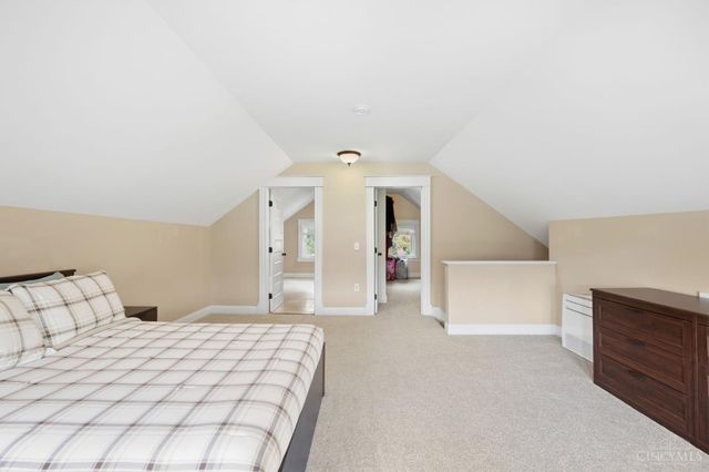 2830 Madison Road, Cincinnati, OH 45209