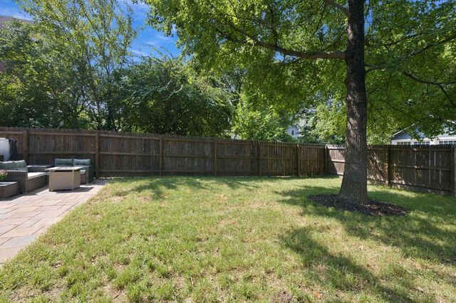 2830 Madison Road, Cincinnati, OH 45209
