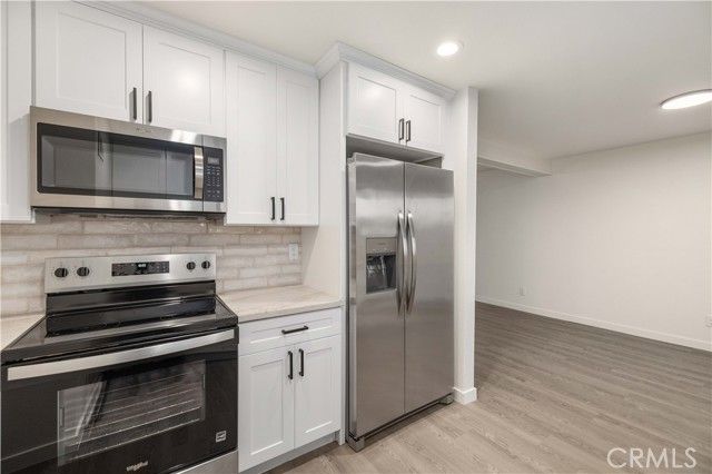 42935 15th Street 9, Lancaster, CA 93534