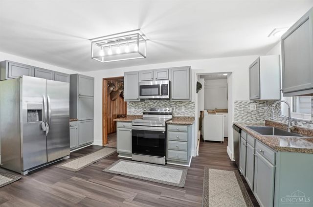 2702 St Rt 232, Tate Twp, OH 45106