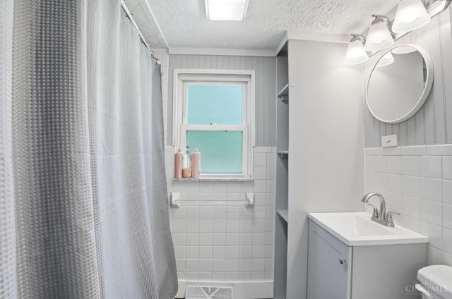 2702 St Rt 232, Tate Twp, OH 45106