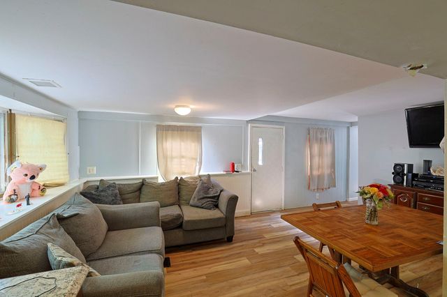 181 Oakridge Road, Greenfield Park, NY 12435