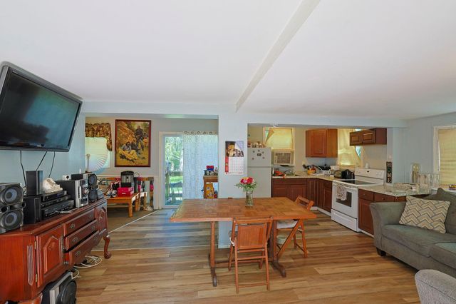 181 Oakridge Road, Greenfield Park, NY 12435