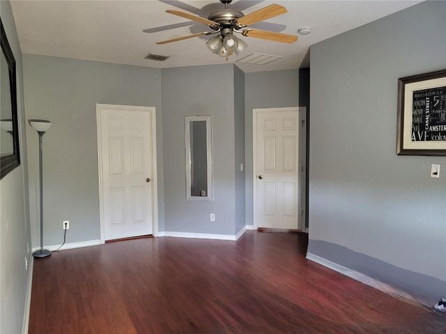 1018 TULLAMORE DRIVE, Wesley Chapel, FL 33543