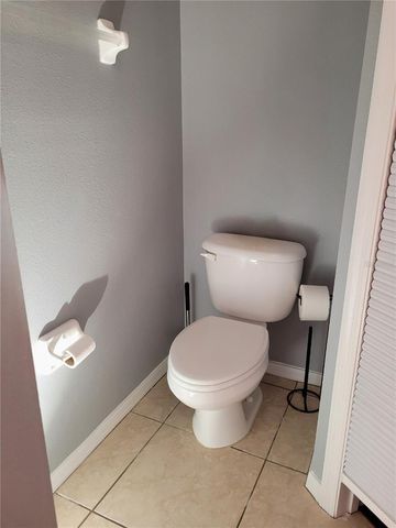 1018 TULLAMORE DRIVE, Wesley Chapel, FL 33543