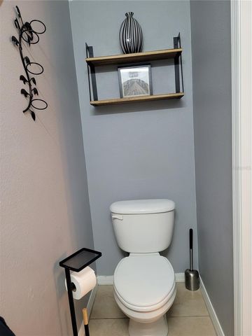 1018 TULLAMORE DRIVE, Wesley Chapel, FL 33543