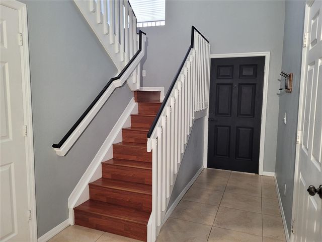 1018 TULLAMORE DRIVE, Wesley Chapel, FL 33543