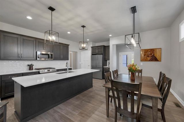 2812 ELM TREE, Green Bay, WI 54313