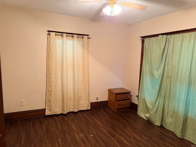 1512 Morton Avenue, Elkhart, IN 46516