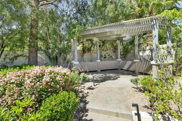 5205 Sandy Cactus Lane, Las Vegas, NV 89149