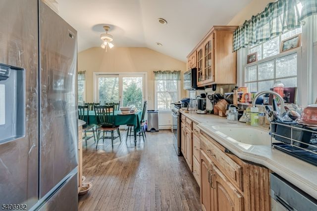 302 Oak Ridge Rd, West Milford Twp., NJ 07438