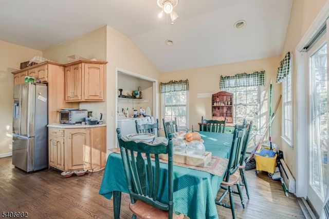 302 Oak Ridge Rd, West Milford Twp., NJ 07438