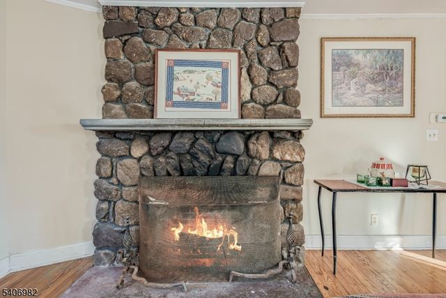 302 Oak Ridge Rd, West Milford Twp., NJ 07438