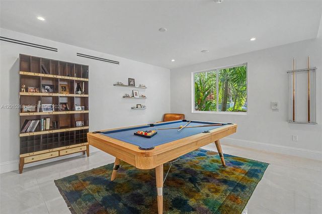 5790 SW 96th St, Pinecrest, FL 33156