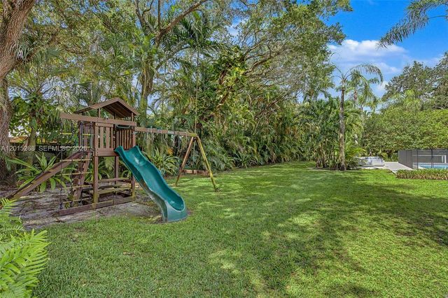 5790 SW 96th St, Pinecrest, FL 33156