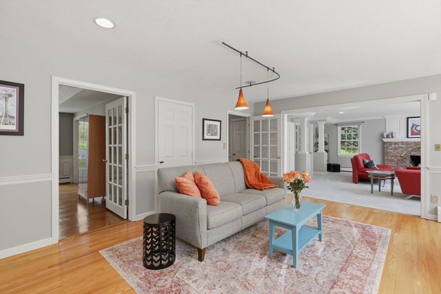 285 West Street, Northborough, MA 01532
