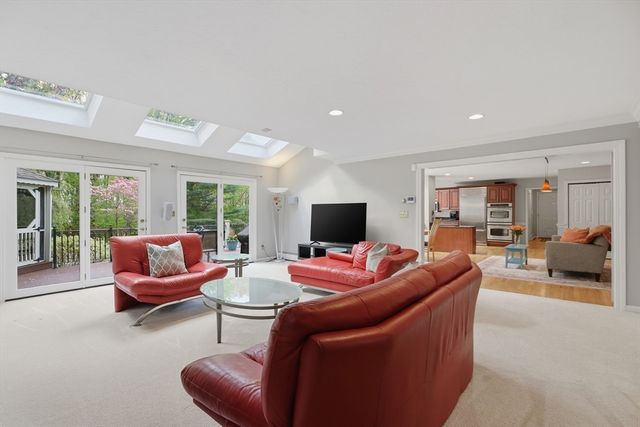 285 West Street, Northborough, MA 01532