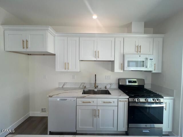 10507 Helendale Avenue, Tujunga (los Angeles), CA 91042