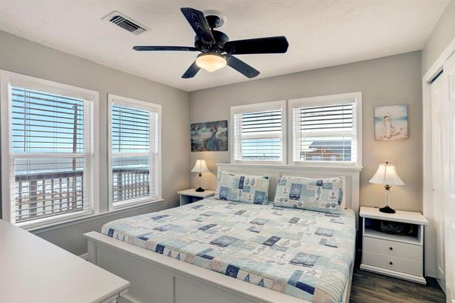 814 Beach Drive, Surfside Beach, TX 77541