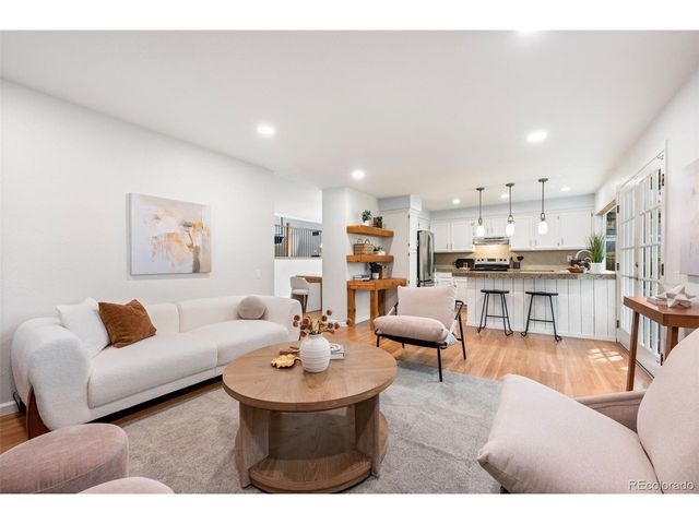 7993 S Trenton St, Centennial, CO 80112
