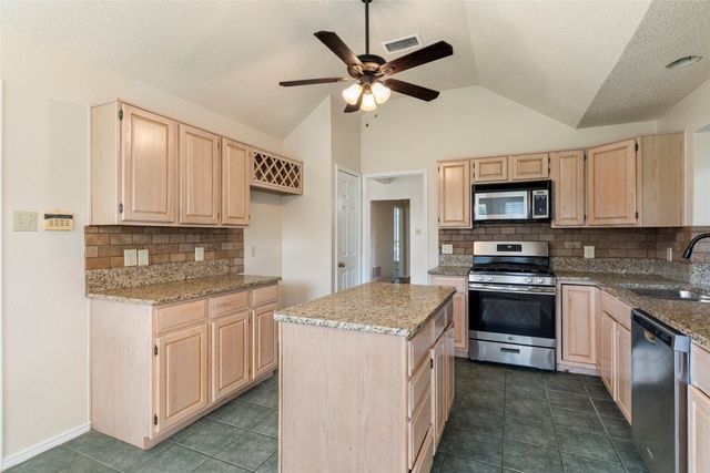 6018 Madison Avenue, Rowlett, TX 75089