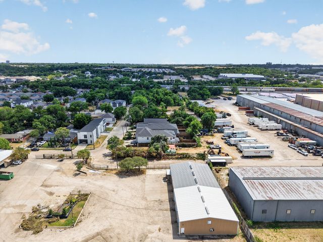 2823 Harston Street, Dallas, TX 75212