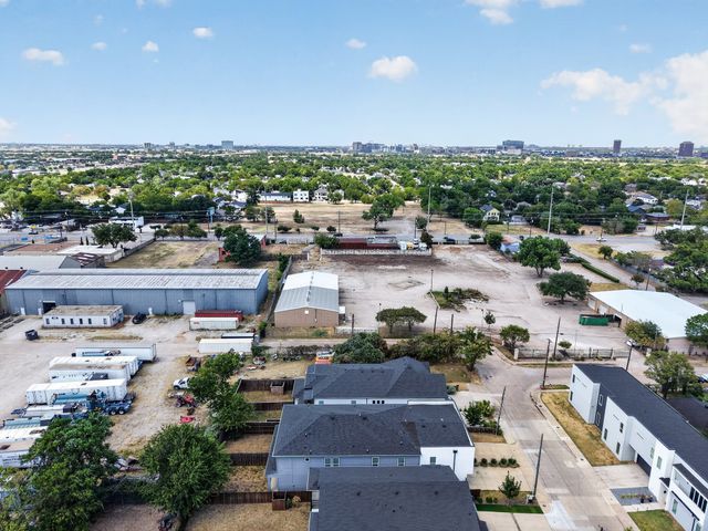 2823 Harston Street, Dallas, TX 75212