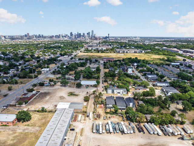 2823 Harston Street, Dallas, TX 75212