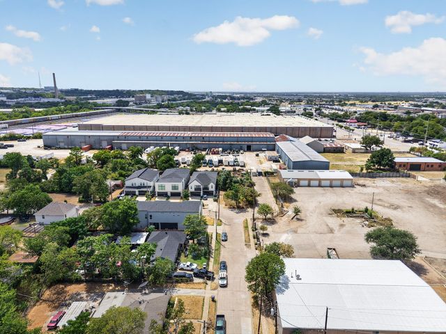 2823 Harston Street, Dallas, TX 75212