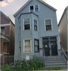 8326 S Brandon Avenue, Chicago, IL 60617