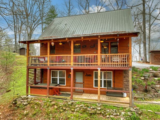 111 Roaring Creek Road, Epworth, GA 30541