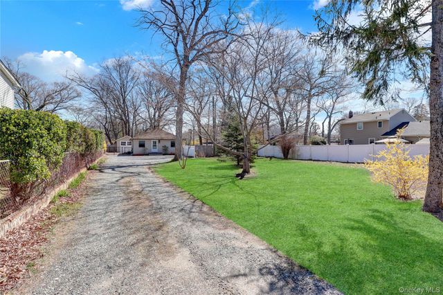 183 Lake Avenue, Saint James, NY 11780