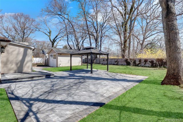 183 Lake Avenue, Saint James, NY 11780