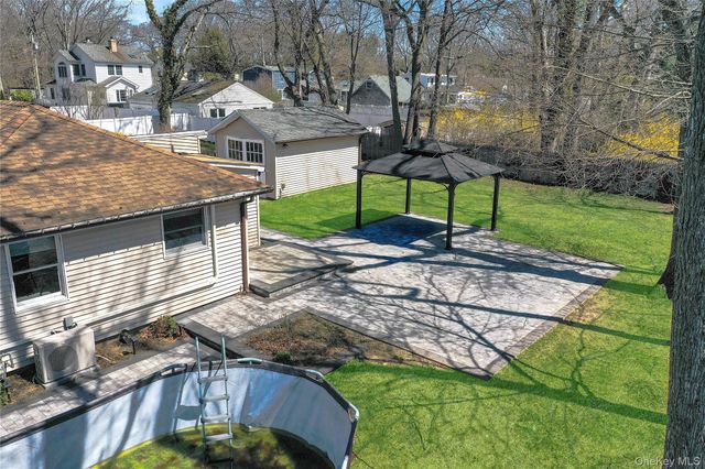 183 Lake Avenue, Saint James, NY 11780