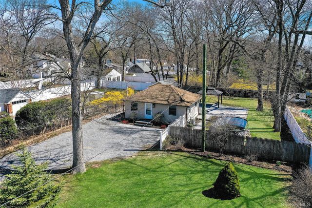 183 Lake Avenue, Saint James, NY 11780