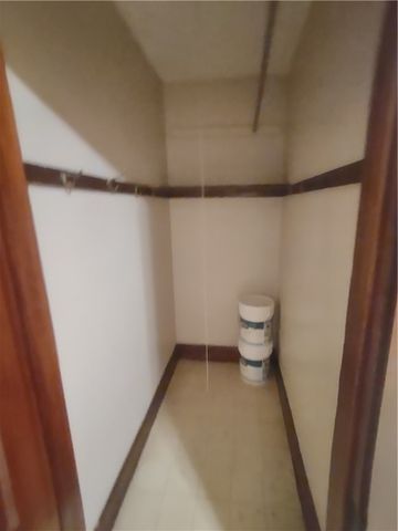 76 Summit Ave, Ellwood City, PA 16117