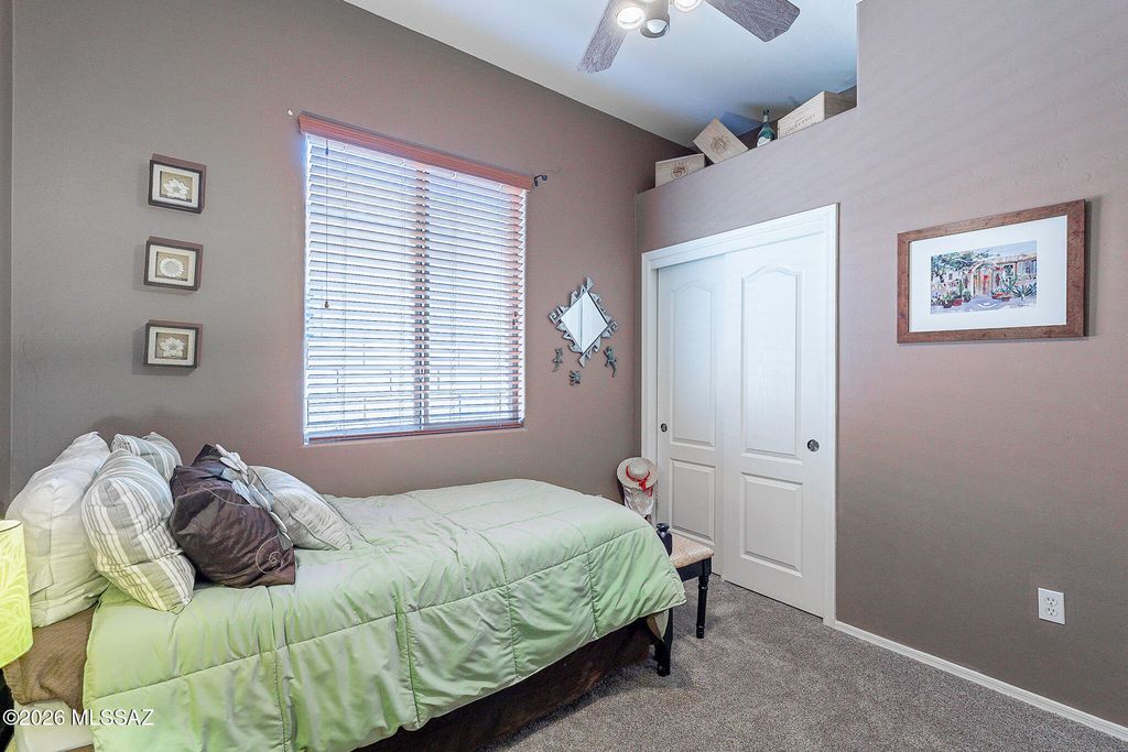 Image 21 of property listing at 8133 N High Branch Drive W, Tucson, AZ 85743