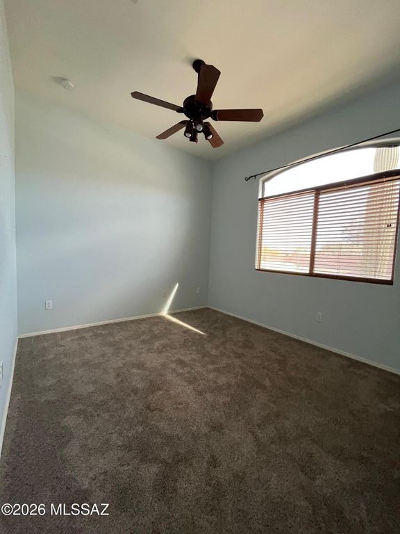 Image 22 of property listing at 8133 N High Branch Drive W, Tucson, AZ 85743