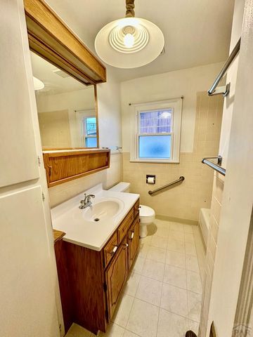 1131 Longwood Ave, Pueblo, CO 81004