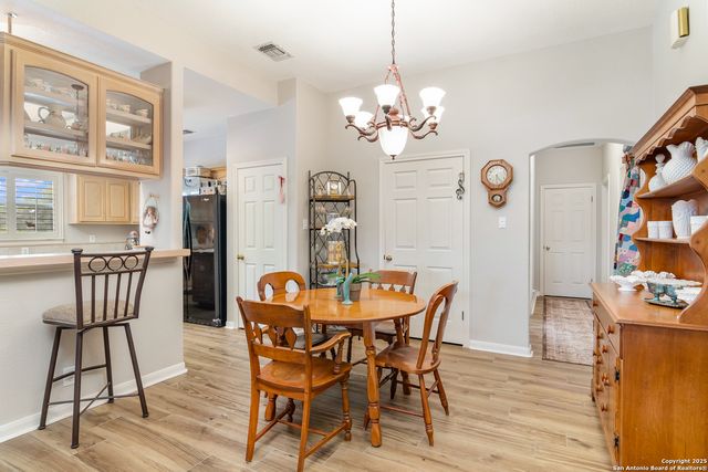 6 Oakwell Farms, San Antonio, TX 78218