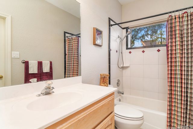 6 Oakwell Farms, San Antonio, TX 78218