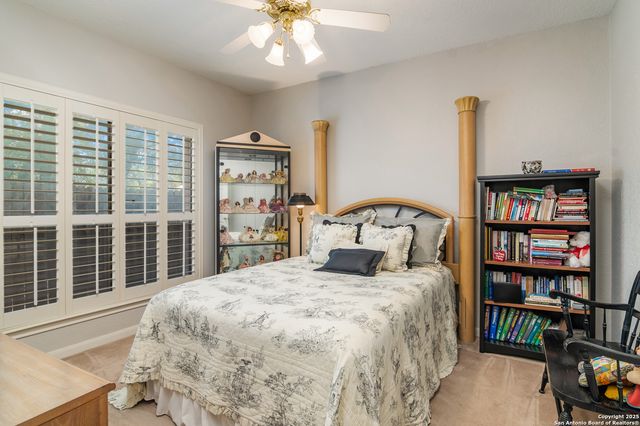 6 Oakwell Farms, San Antonio, TX 78218