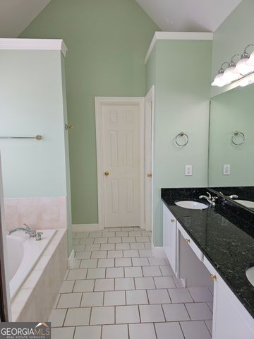 185 Rock Hill Drive, Fayetteville, GA 30215