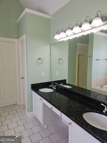 185 Rock Hill Drive, Fayetteville, GA 30215