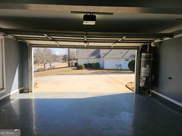 185 Rock Hill Drive, Fayetteville, GA 30215